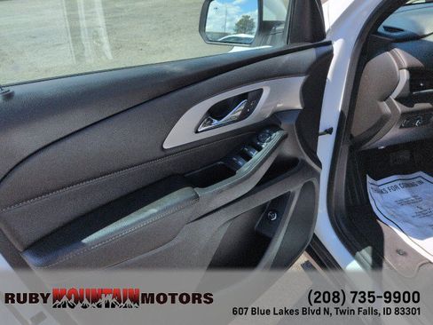Used 2022 Chevrolet Traverse LT AWD/4WD image 10