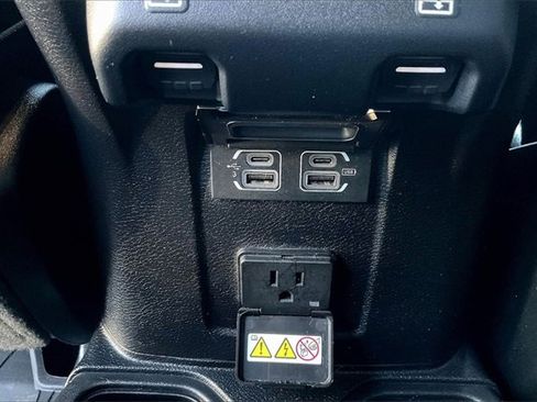 Used 2020 Jeep Gladiator Rubicon image 26