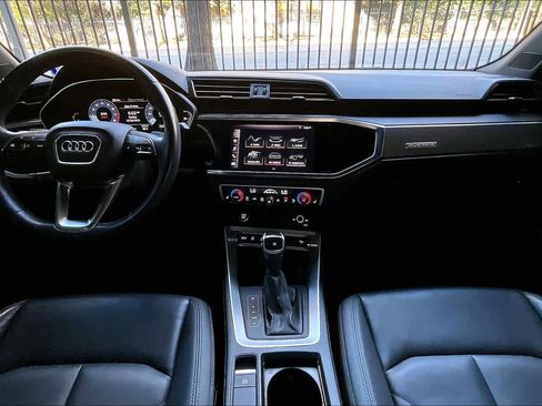 Used 2021 Audi Q3 2.0T Premium image 15