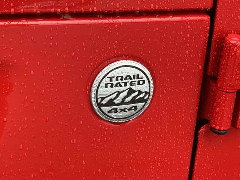 Used 2018 Jeep Wrangler Sport AWD/4WD image 11