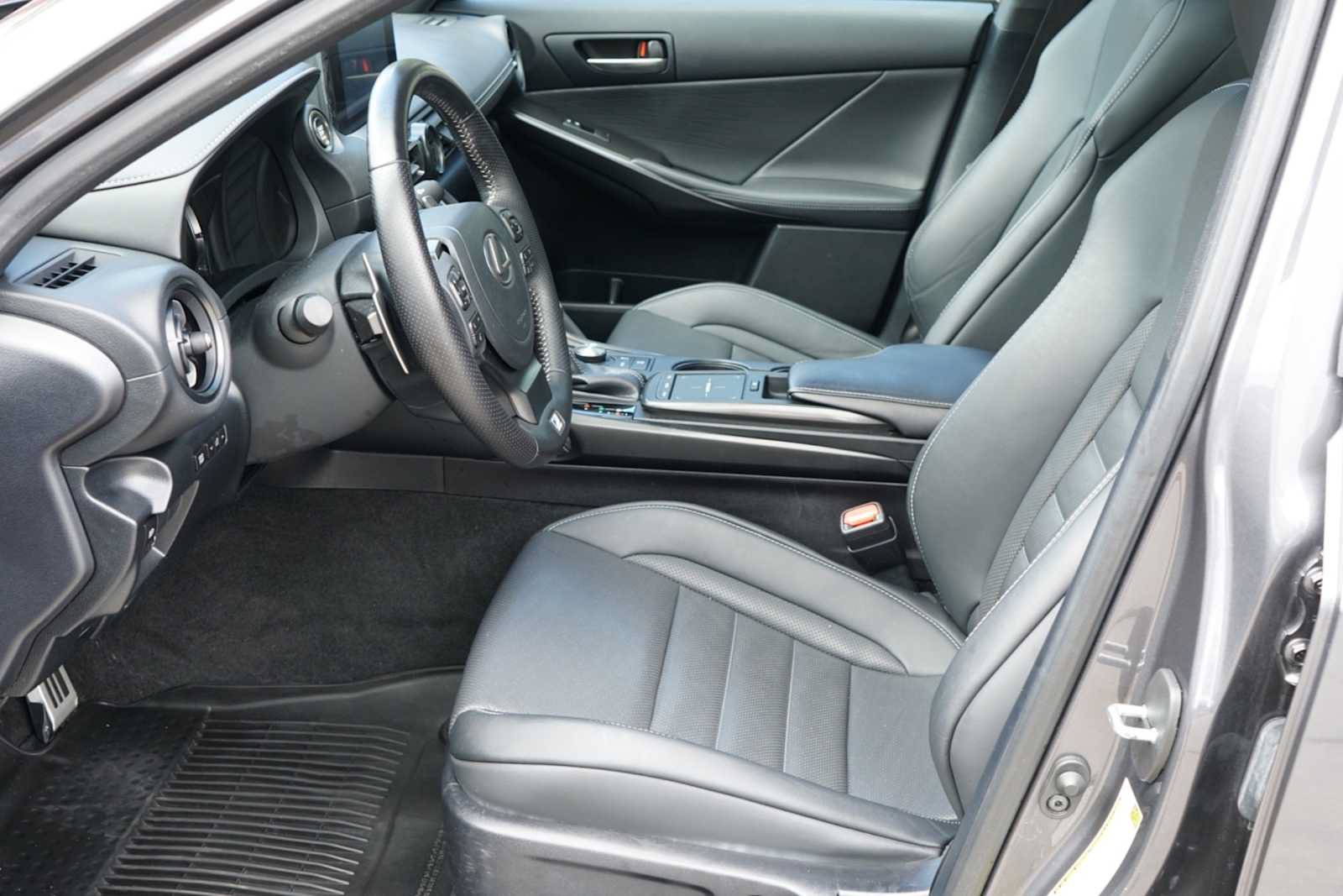 Used 2023 Lexus IS 350 F Sport w/ Accessory Package 2 RWD image 8