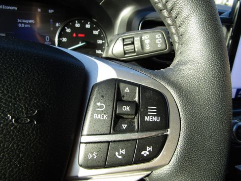 Used 2024 Ford Explorer Limited w/ Limited Technology Package image 35