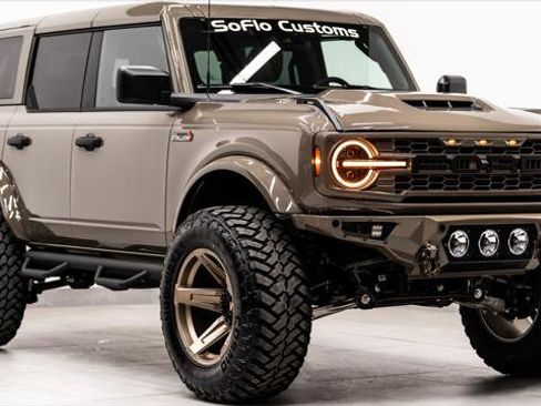 Used 2025 Ford Bronco 4-Door AWD/4WD image 5