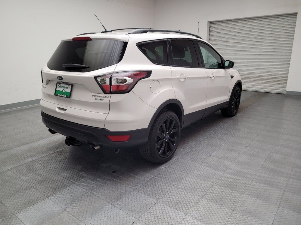 Used 2017 Ford Escape Titanium AWD/4WD image 9