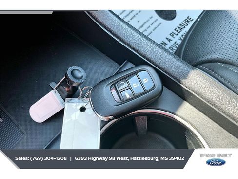 Used 2023 Honda Pilot Elite image 9