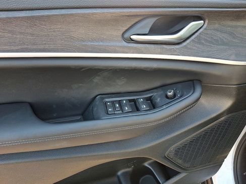 New 2026 Jeep Grand Cherokee Altitude AWD/4WD image 9