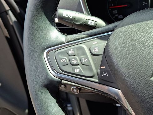 Used 2024 Chevrolet Equinox LT FWD image 20