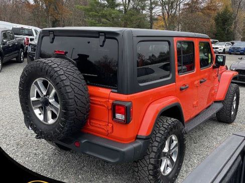 Used 2018 Jeep Wrangler Unlimited Sahara w/ Dual Top Group image 4