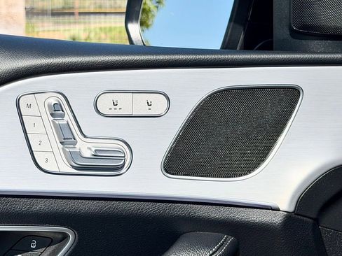 Certified 2025 Mercedes-Benz GLE 450e 4MATIC image 18
