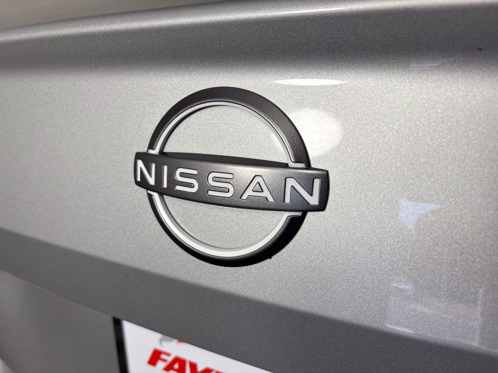 Used 2025 Nissan Altima 2.5 SV FWD image 13