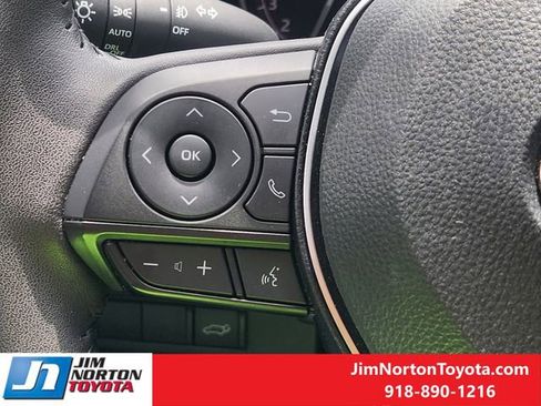 Used 2025 Toyota RAV4 XLE Premium FWD image 29