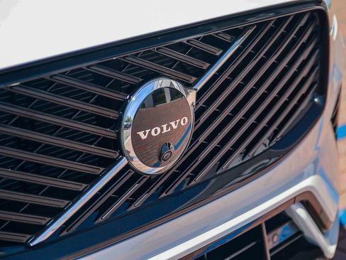 Certified 2026 Volvo XC60 B5 Plus w/ Protection Package Premier AWD/4WD image 13