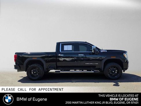 Used 2021 GMC Sierra 2500 Denali w/ Technology Package AWD/4WD image 2