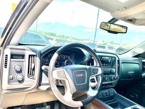 Used 2018 GMC Sierra 1500 SLT w/ SLT Premium Package AWD/4WD image 13