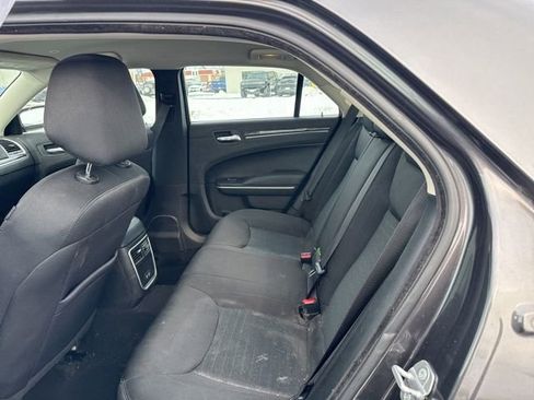 Used 2022 Chrysler 300 Touring w/ Sport Appearance Package image 6