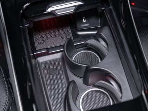 New 2026 Mercedes-Benz GLC 300 4MATIC image 19