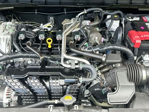 Used 2023 Nissan Altima 2.5 SV FWD image 12