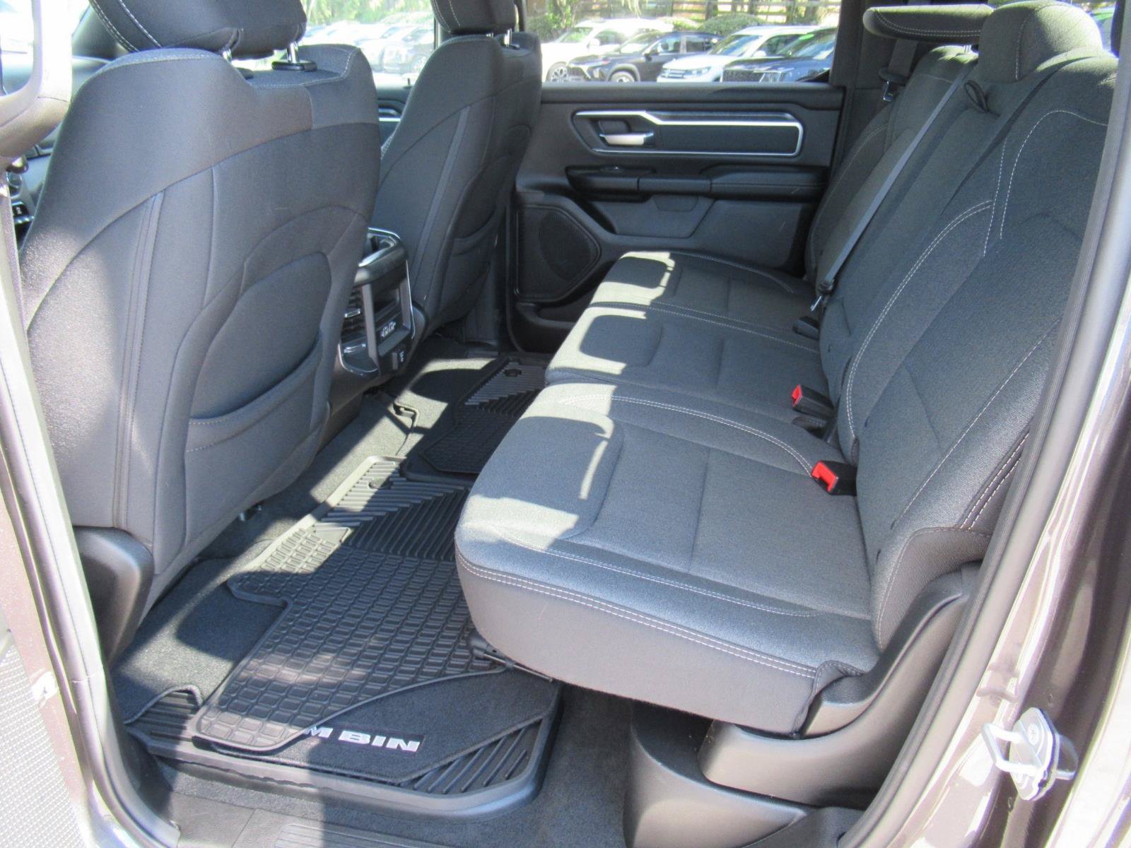 Used 2019 RAM 1500 4x4 Crew Cab image 35