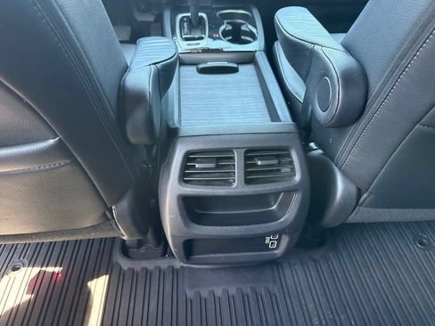 Used 2019 Honda Ridgeline RTL-T image 11
