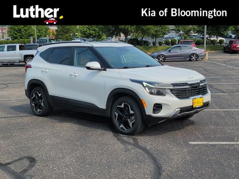 Used 2024 Kia Seltos EX AWD/4WD image 1