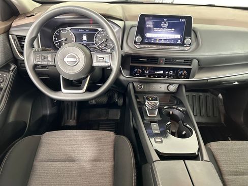 Used 2023 Nissan Rogue SV image 19