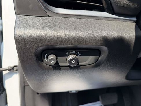 Certified 2023 Chevrolet Traverse LT AWD/4WD image 18