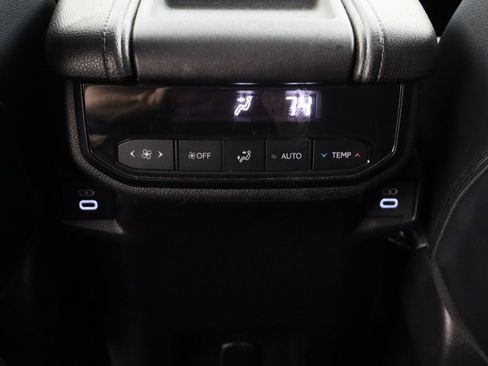 Certified 2025 Toyota Grand Highlander FWD image 30