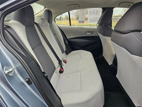 Used 2021 Toyota Corolla L image 12