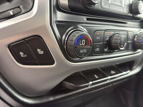 Used 2015 GMC Sierra 2500 SLE w/ SLE Preferred Package AWD/4WD image 15
