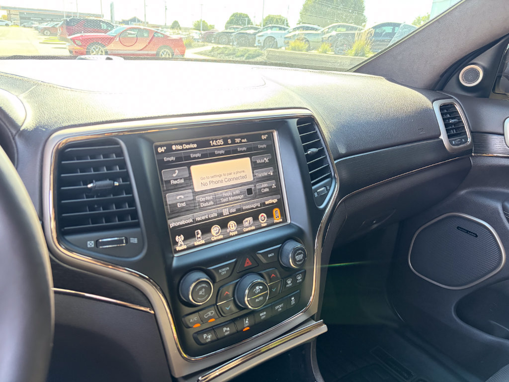 Used 2017 Jeep Grand Cherokee Summit AWD/4WD image 18
