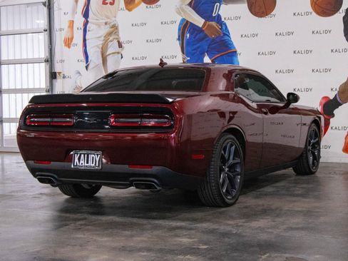 Used 2023 Dodge Challenger R/T w/ Plus Package image 23