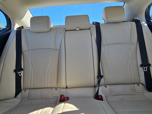 Used 2023 Lexus ES 300h Ultra Luxury w/ Accessory Package (Z2) image 25