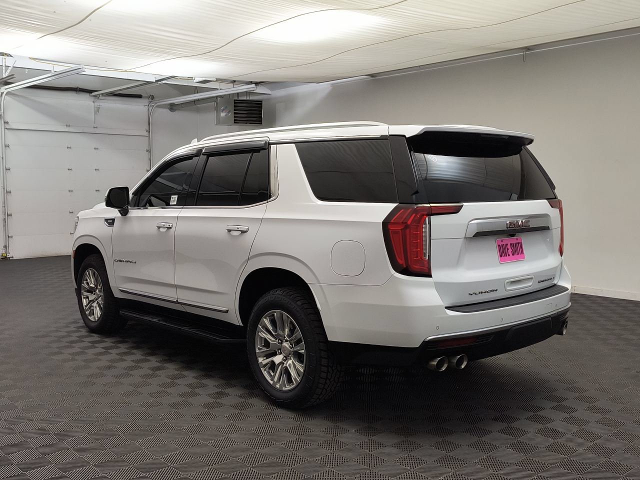 Used 2021 GMC Yukon Denali AWD/4WD image 3