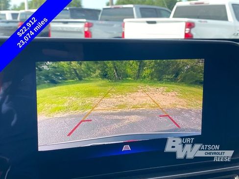 Used 2025 Chevrolet TrailBlazer LT w/ LT Cold Weather Package AWD/4WD image 25