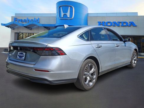 Used 2024 Honda Accord EX image 6