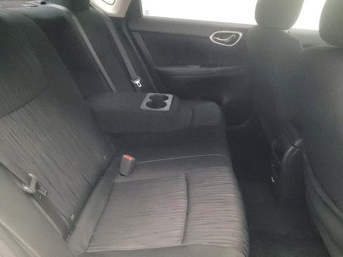 Used 2019 Nissan Sentra SV FWD image 19
