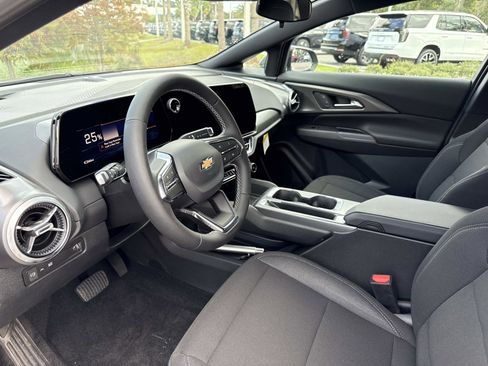 New 2026 Chevrolet Equinox EV LT image 20