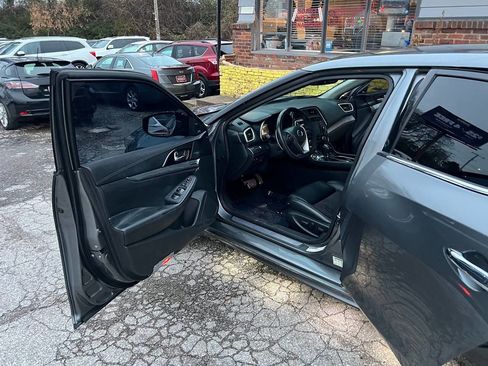 Used 2018 Nissan Maxima SR w/ Midnight Edition image 9