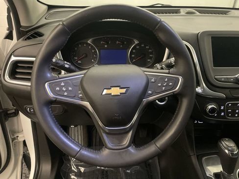 Used 2019 Chevrolet Equinox LT w/ Driver Convenience Package FWD image 5