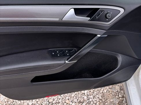 Used 2017 Volkswagen Golf Alltrack SEL image 8