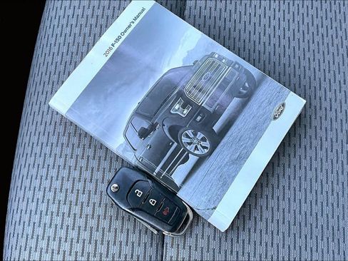 Used 2016 Ford F150 XLT image 14