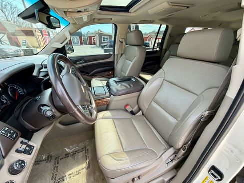 Used 2015 Chevrolet Suburban LTZ image 12