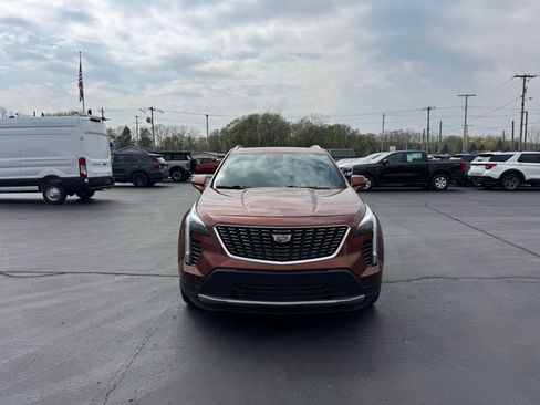 Used 2019 Cadillac XT4 Premium Luxury AWD/4WD image 2