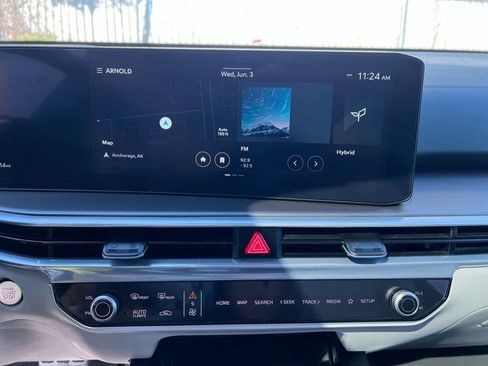 Certified 2025 Kia Sorento SX Prestige AWD/4WD image 16