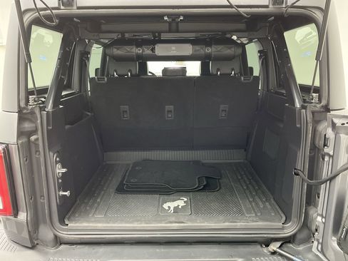 Used 2023 Ford Bronco Badlands image 28