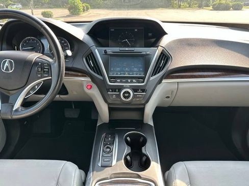 Used 2020 Acura MDX FWD image 11