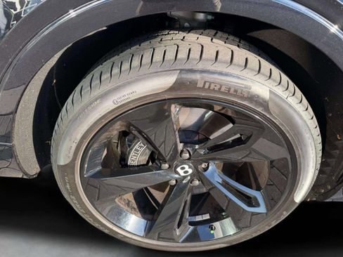 Certified 2024 Bentley Bentayga image 55