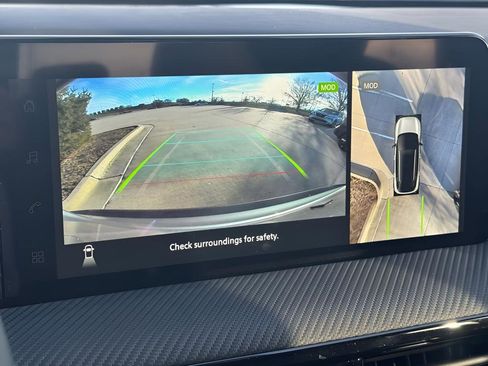 New 2026 Nissan Kicks SR w/ Cold Weather Package image 32