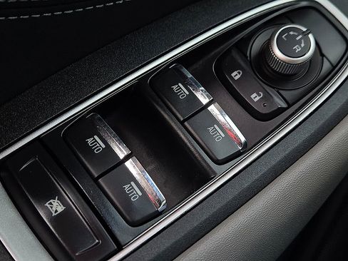 Used 2021 Subaru Outback Limited XT image 18