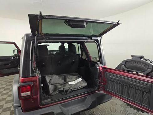 Used 2022 Jeep Wrangler Unlimited Sport AWD/4WD image 30